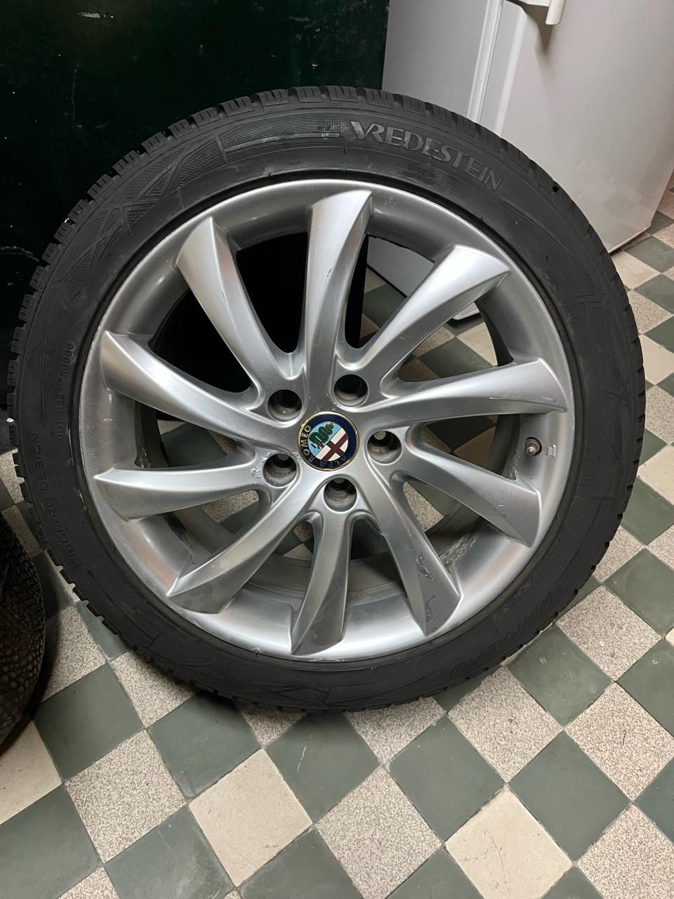 Winterbanden op velg.