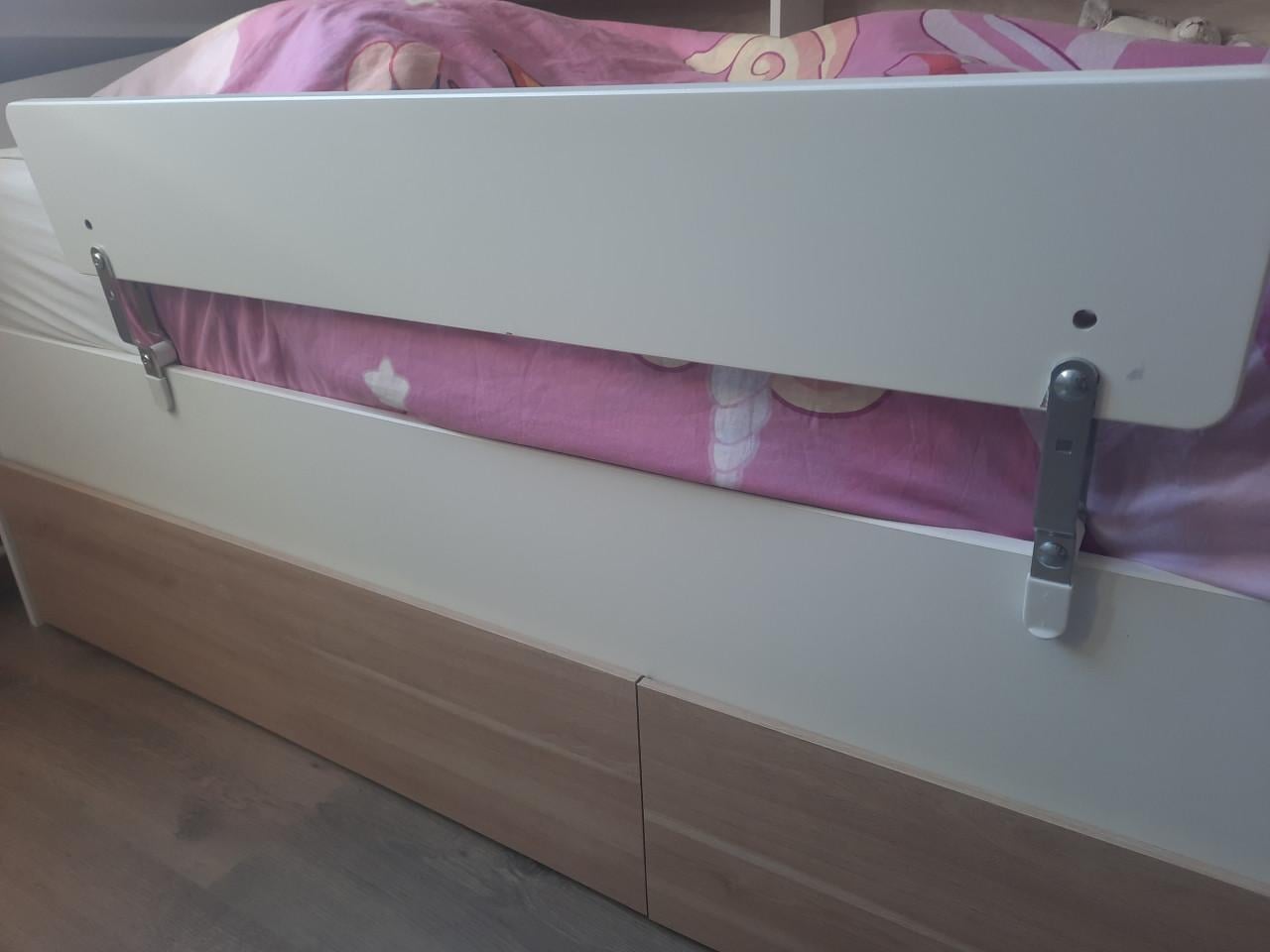 Zijsteun kinderbed
