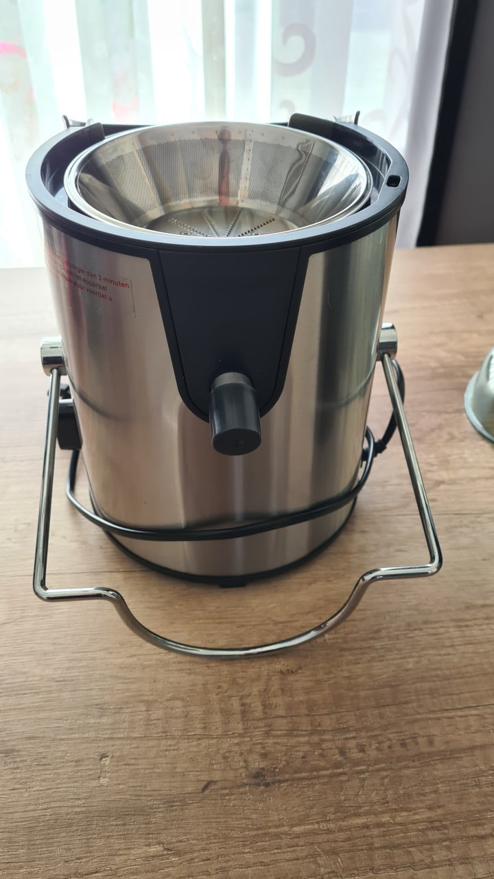 Sapcentrifuge merk GUIGG in zeer ged staat-compleet