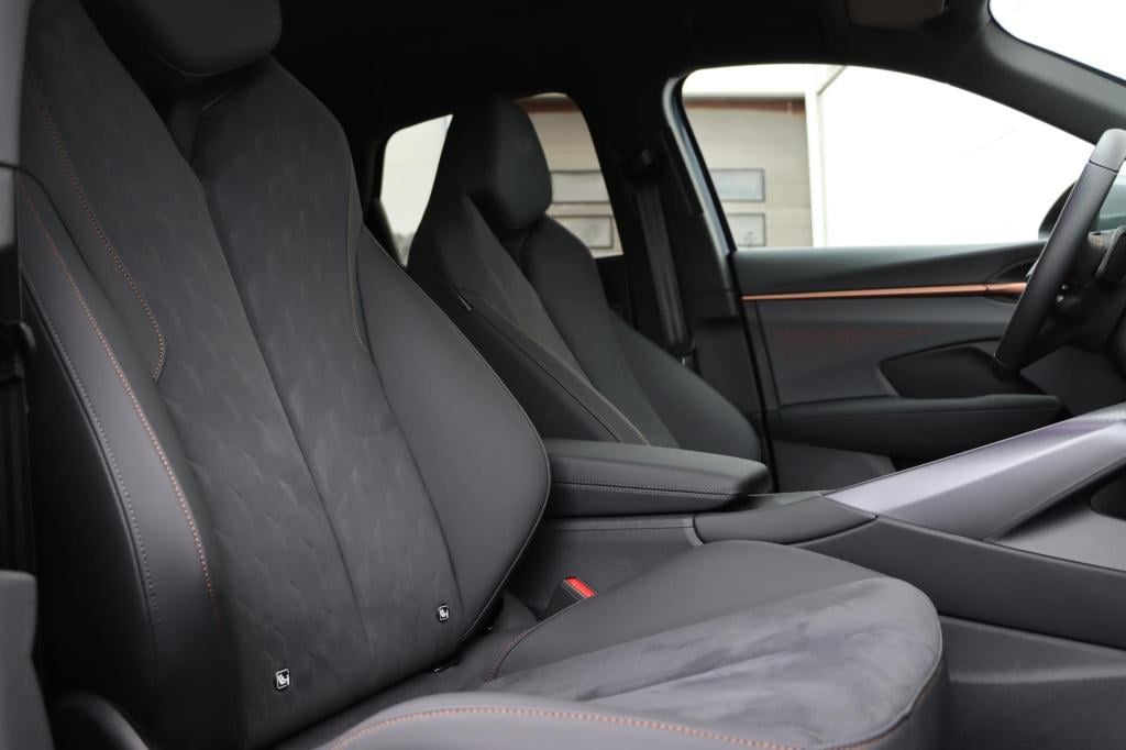 Cupra Terramar 1.5 tsi e-hybrid business 204pk dsg6