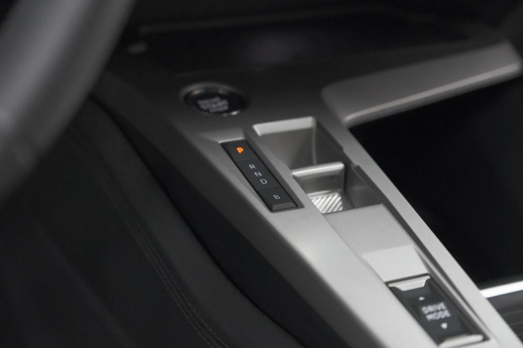 Peugeot 308 sw 1.6 plug-in hybrid 180 allure | camera | adaptieve cruise co