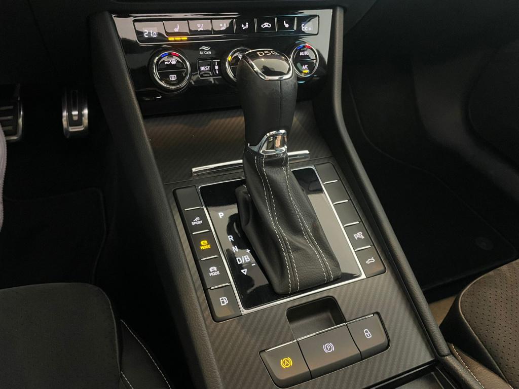 Skoda Superb combi 1.4 tsi iv sportline business
