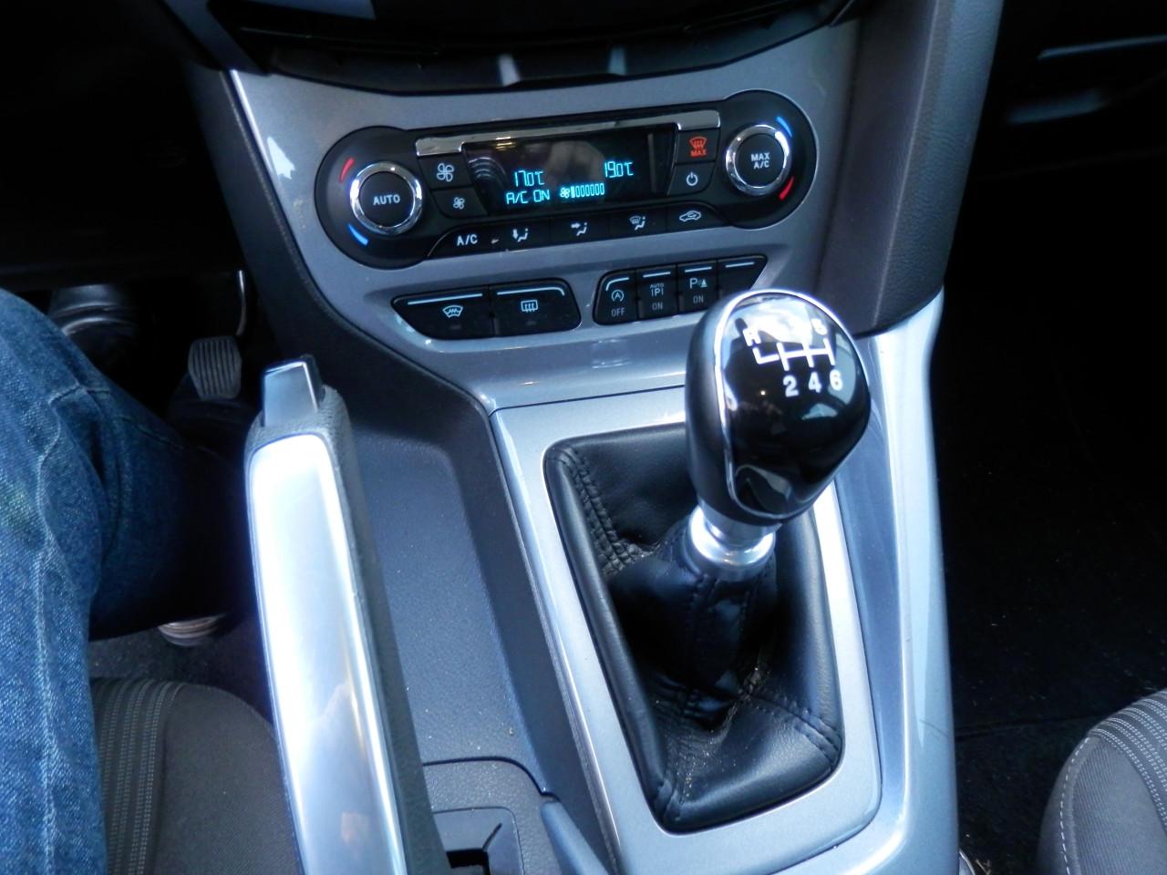 Auto Garant Biedt Aan: Ford Focus 1.6 Titanium