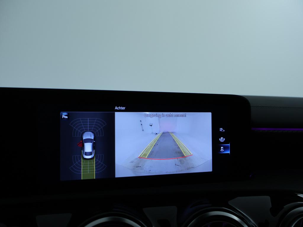 Mercedes-Benz Cla 250 e plug-in hybride elektrische achterklep | smartphone