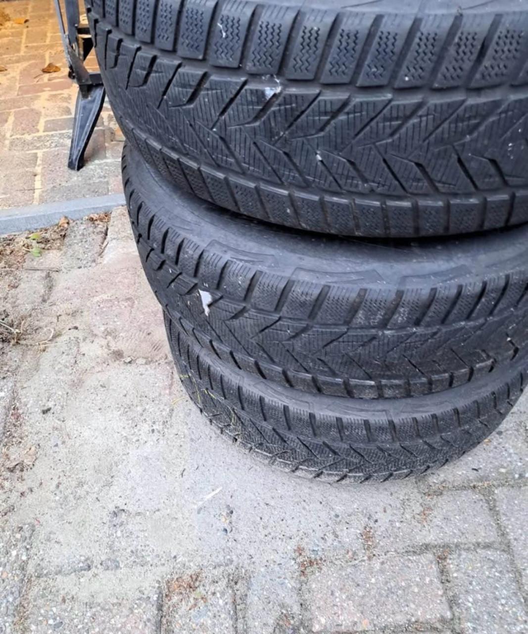 Nieuwe vredestein winterbanden incl aluminium velgen