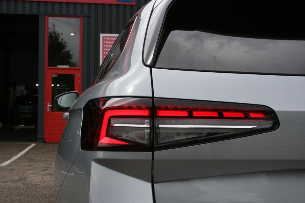 Skoda Superb combi 1.5 tsi mhev first edition