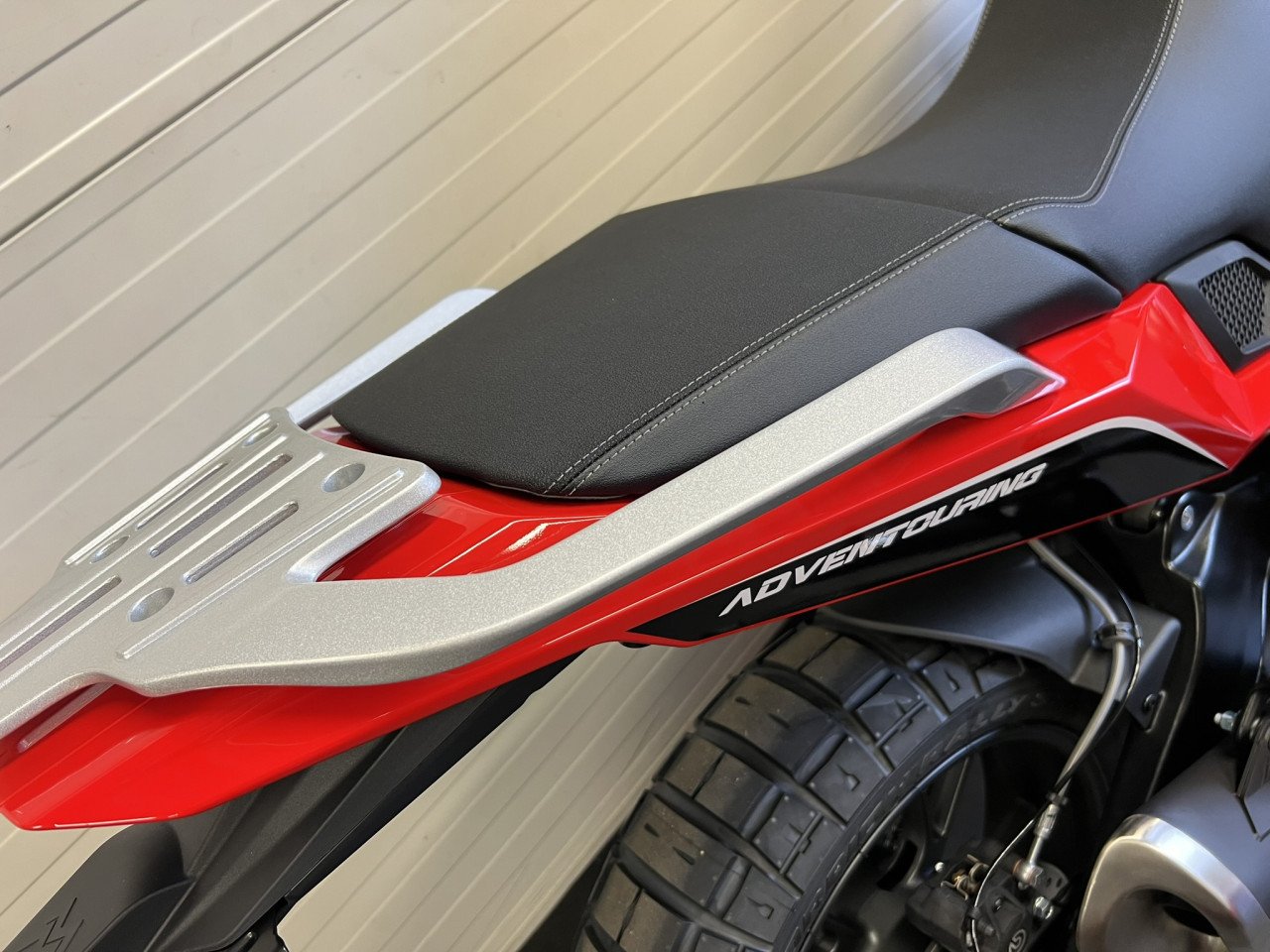 Nieuw de Moto Morini X-Cape nu op voorraad!