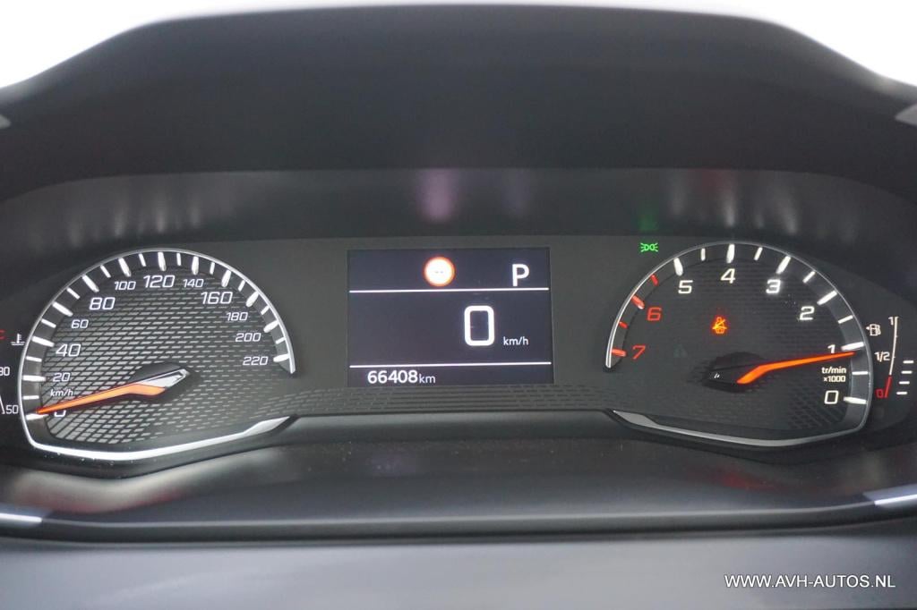 Peugeot 208 1.2 puretech allure automaat