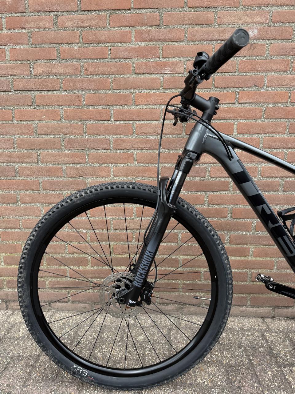 Trek X-Caliber8 ML Lithium grey/trek black 2021