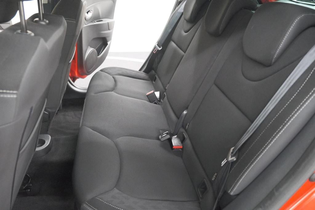 Renault Clio tce 90 limited | trekhaak | parkeersensoren | navigatie | crui