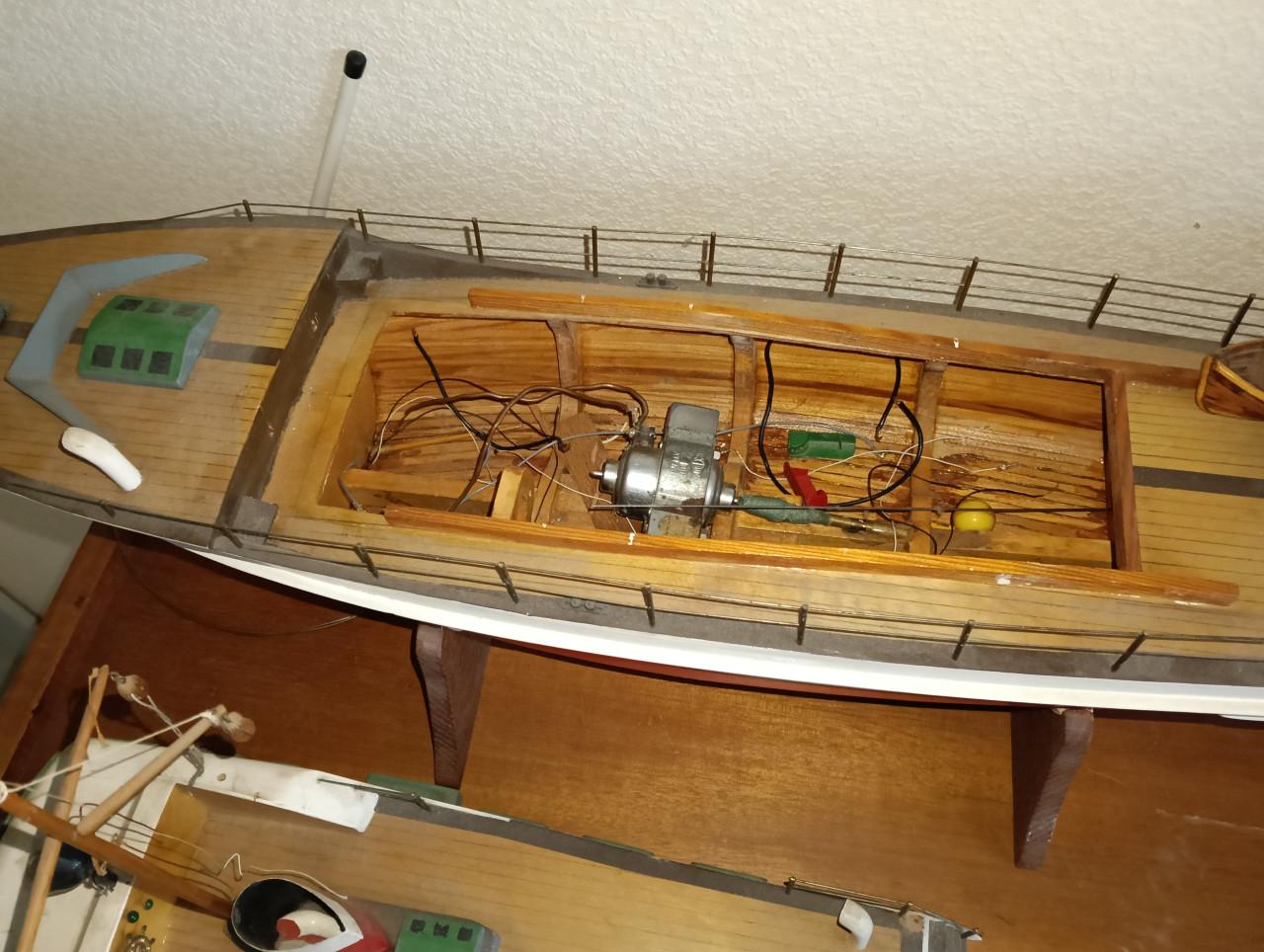 Condor model motorjacht