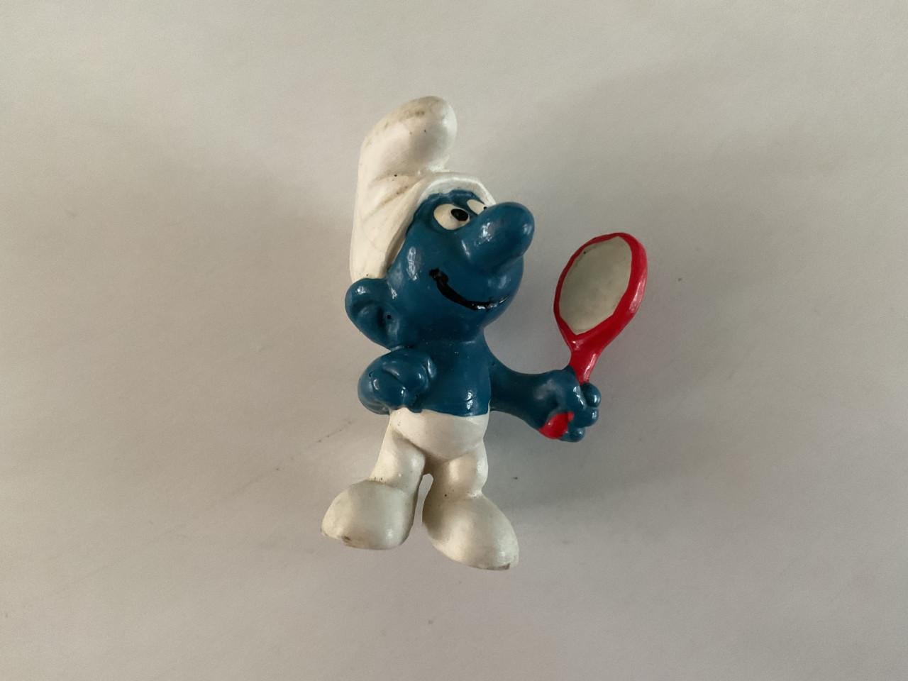 Verschillende Smurfen.    Merk: Schleich.  Peyo.    Rubber.   +/- 5 cm hoog