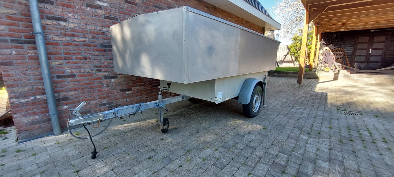 Aanhangwagen Surfkar