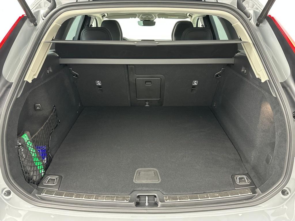 Volvo XC60 t6 awd gt ultra dark