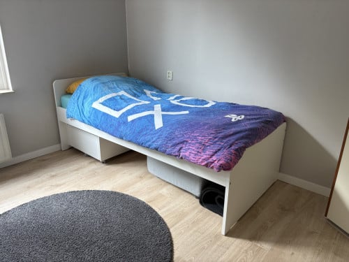 Eenpersoons Ikea bed met matras en 2x opbergbak