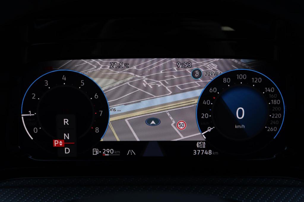 Volkswagen Golf 1.5 etsi r-line 150pk dsg7