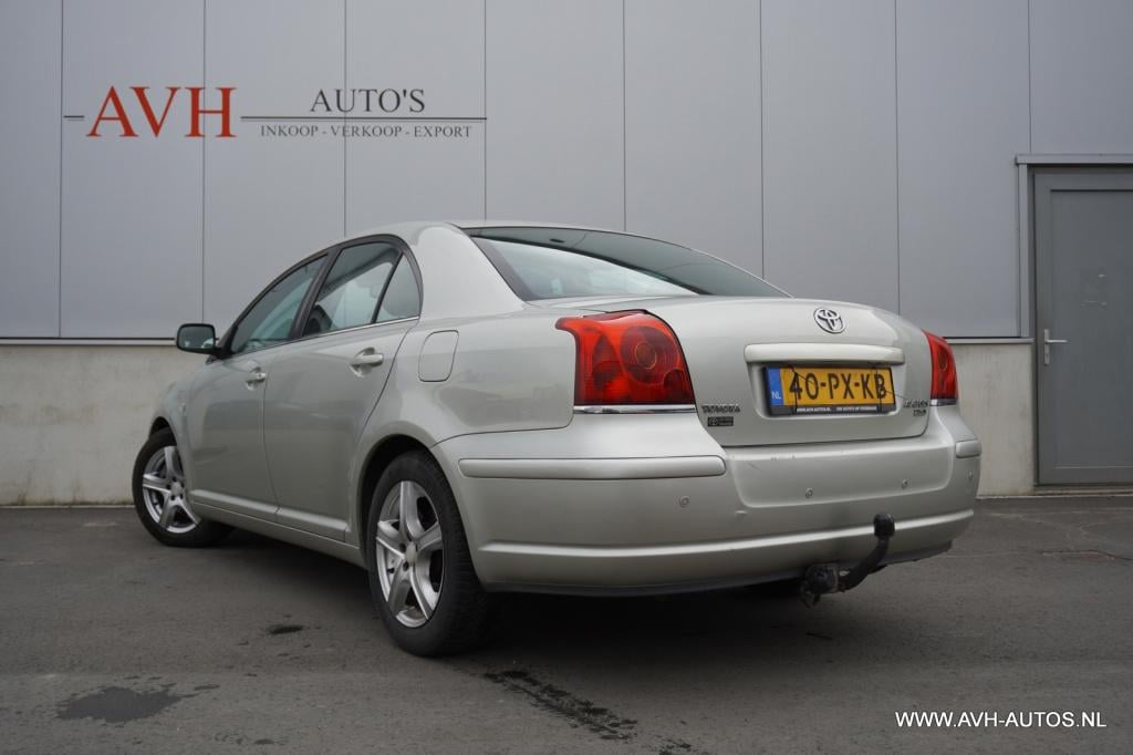 Toyota Avensis 2.0 vvti linea sol