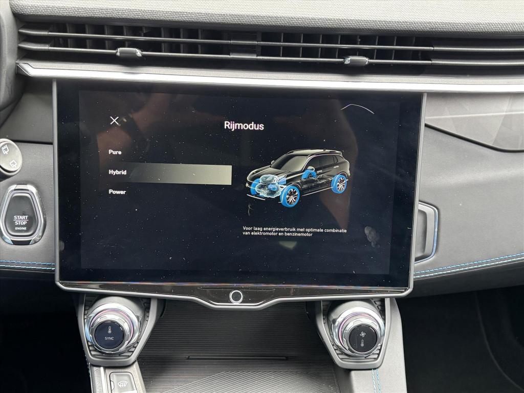 Lynk & Co 01 1.5td 261pk phev 7dcth| schuifdak|navi|my '23|1e eigenaar| rij