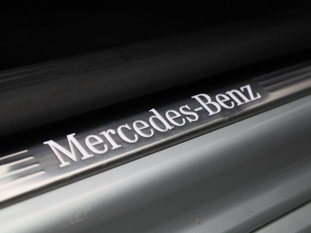 Mercedes-Benz Cla 250 e business solution amg limited | amg-styling | panor