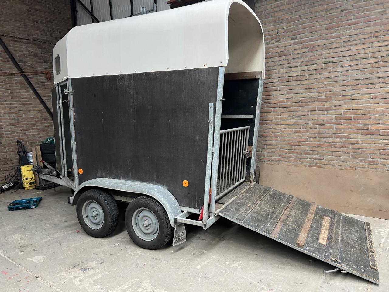 Paarden pony trailer 1,5 paards