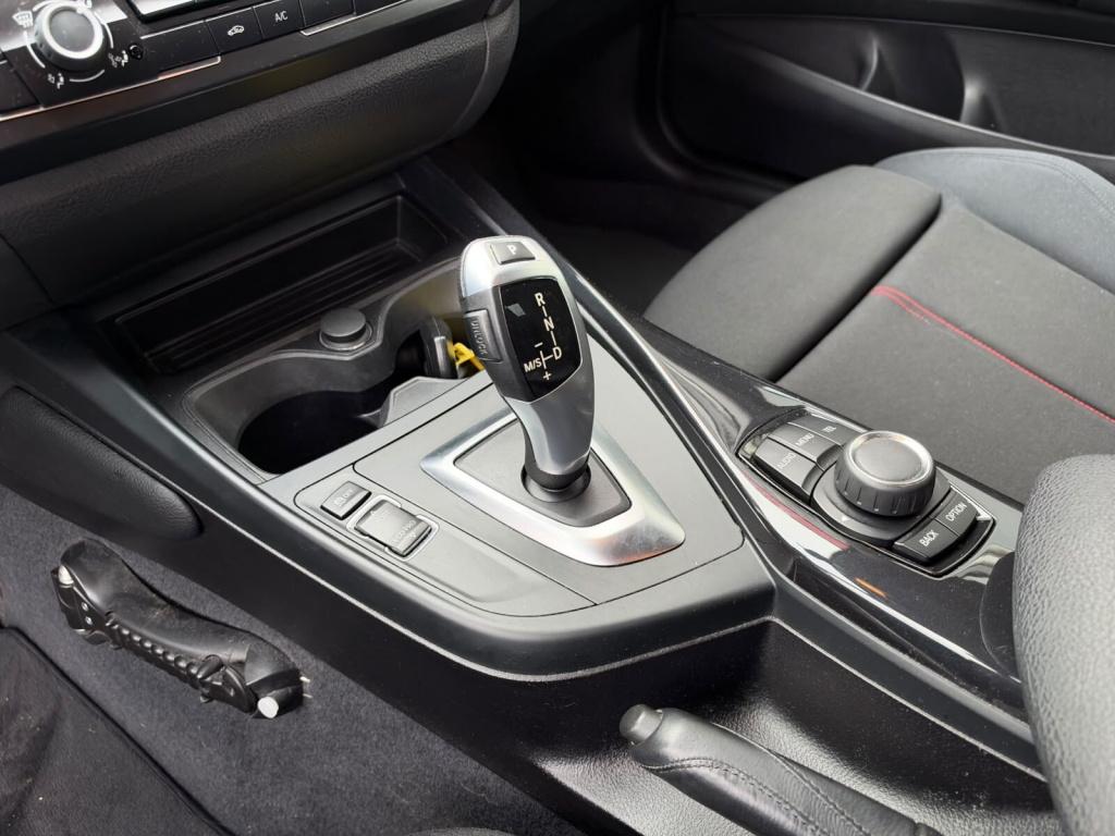 BMW 2-serie coupé 220i black pack