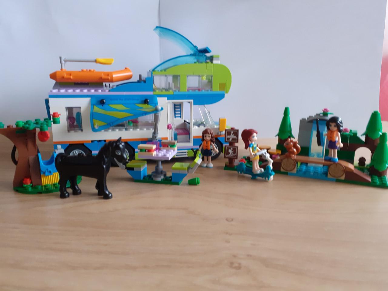 Lego Friends  camper