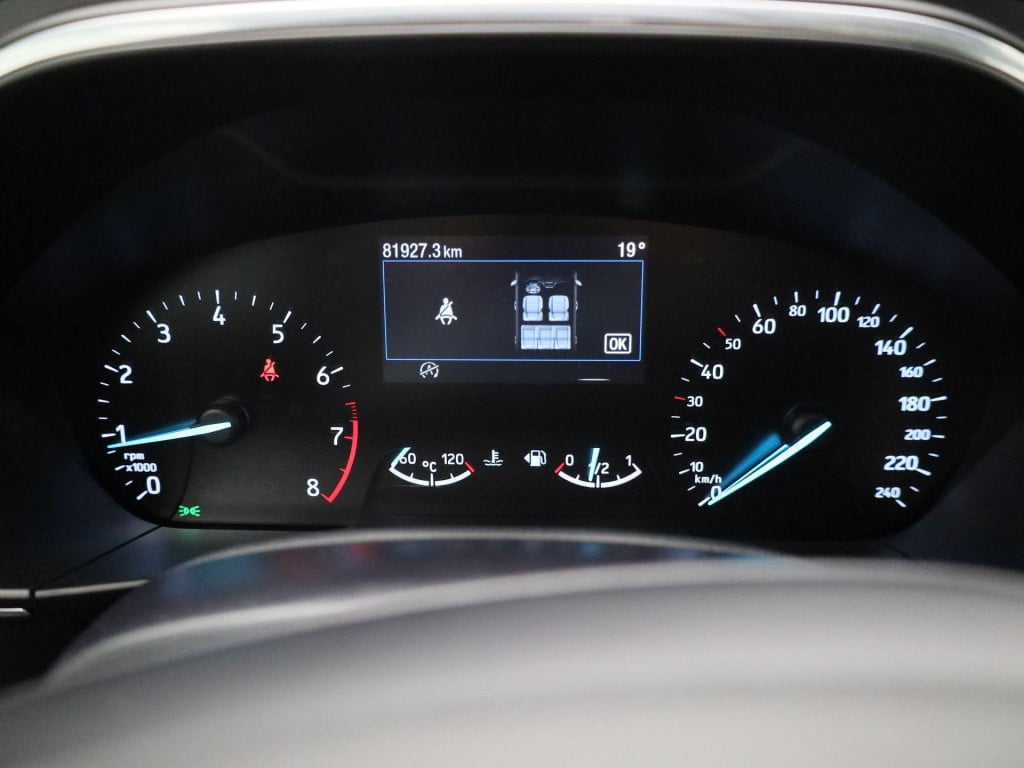 Ford Focus wagon 1.0 ecoboost hybrid titanium | cruise control | climate co