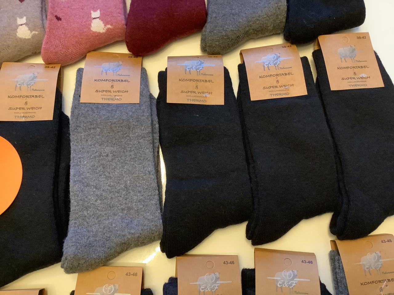 Partij heerlijk warme wollen sokken. ( partij 27)