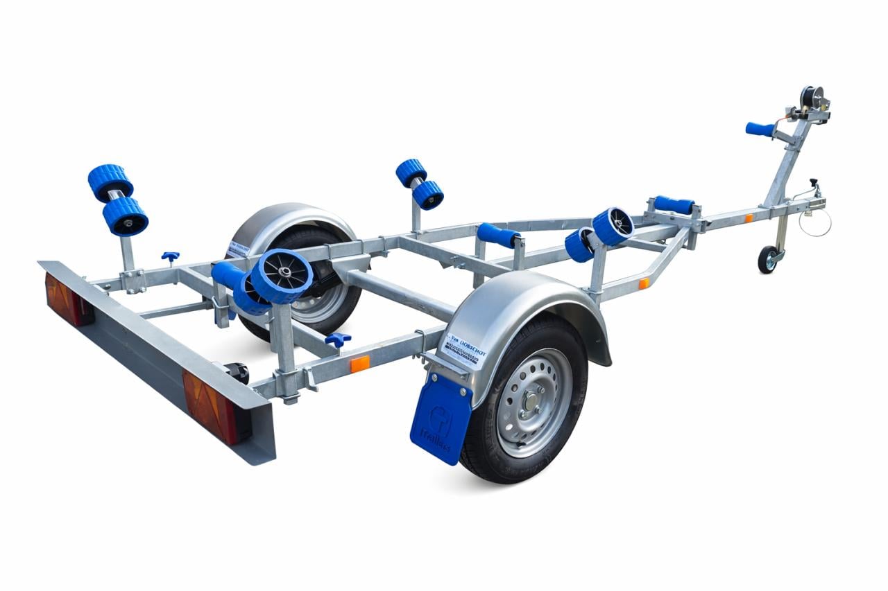 Diverse TTH Boottrailers – Direct uit voorraad leverbaar.