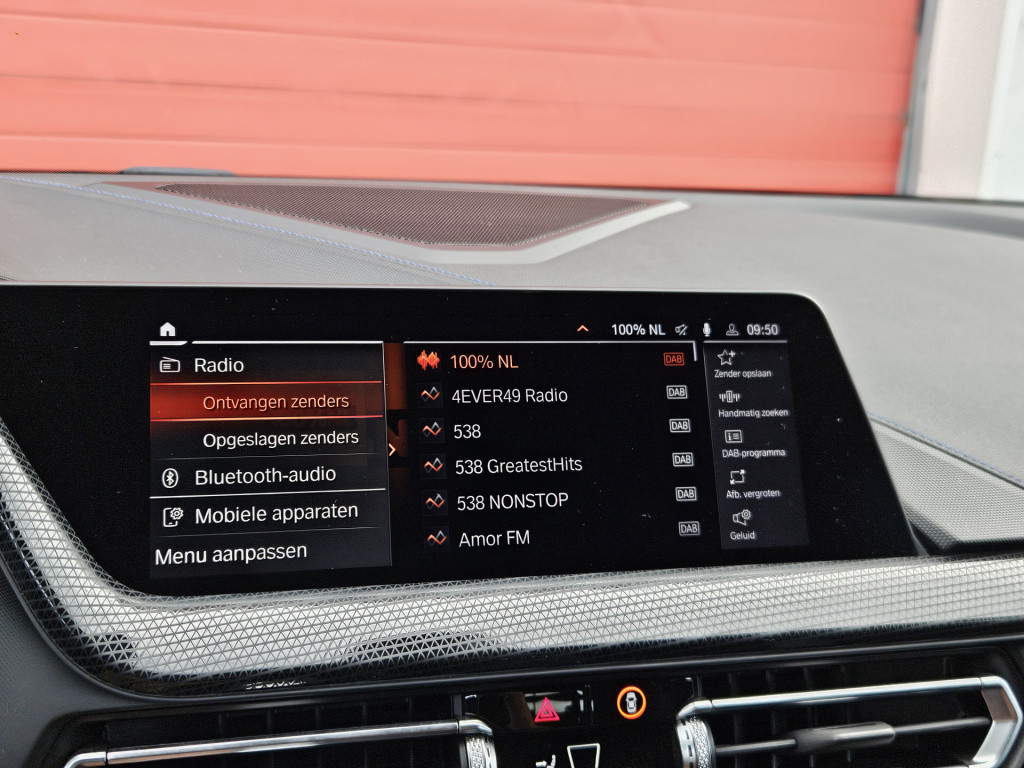 BMW 1 Serie m135i xdrive m-sport pro | irish green | h/k