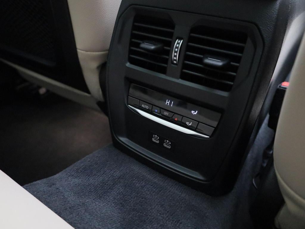 BMW 3-serie touring 318i sport line | automaat | apple carplay / android au