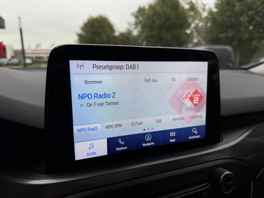 Ford Focus wagon 1.0 ecoboost titanium business - veel opties! -