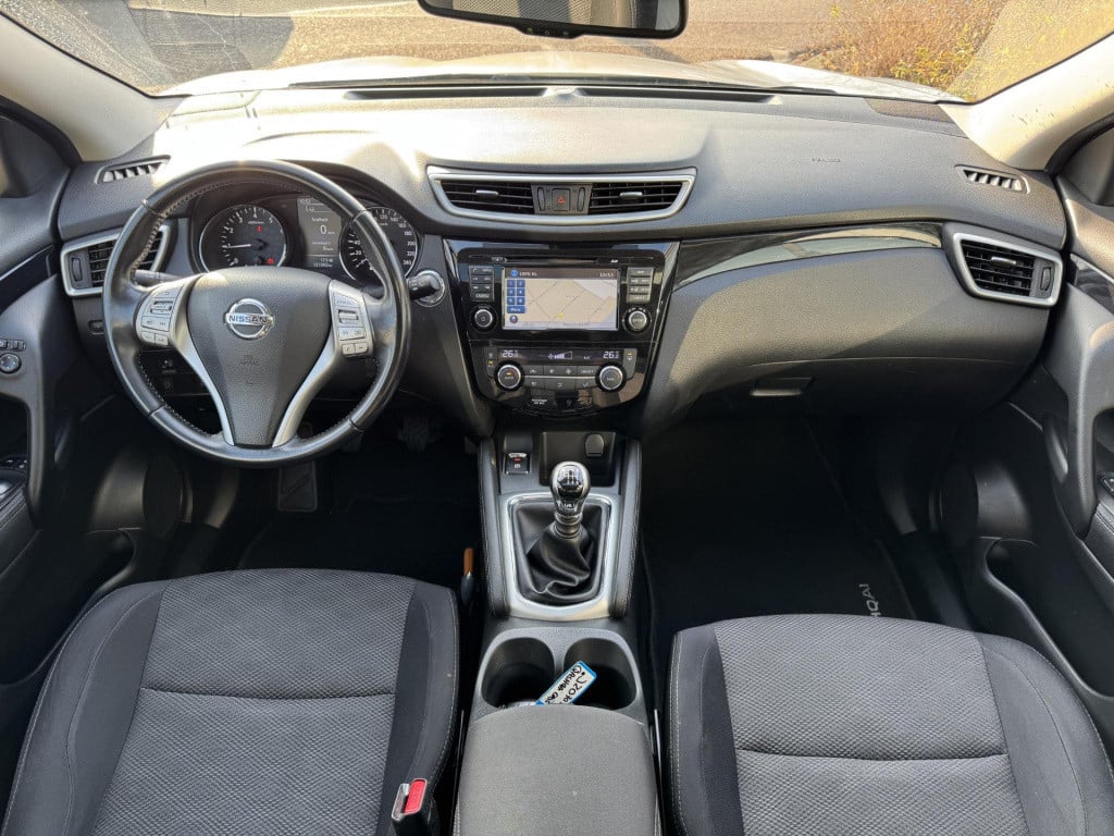 Nissan Qashqai 1.2 n-connecta design pack | trekhaak | panoramadak | naviga