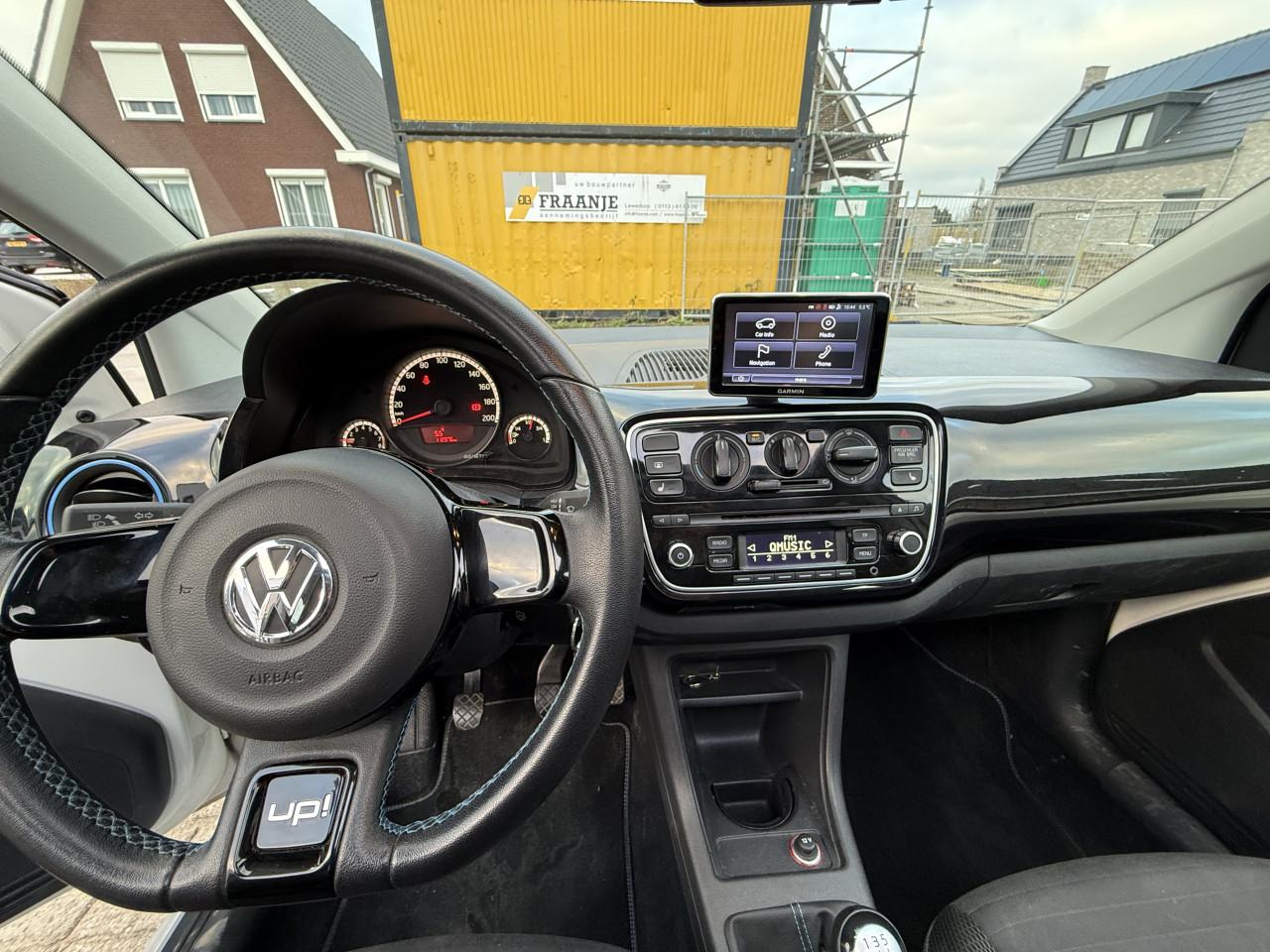 Volkswagen Up! Cup Editie 2024 - Pano-dak, stoelverwarm. etc