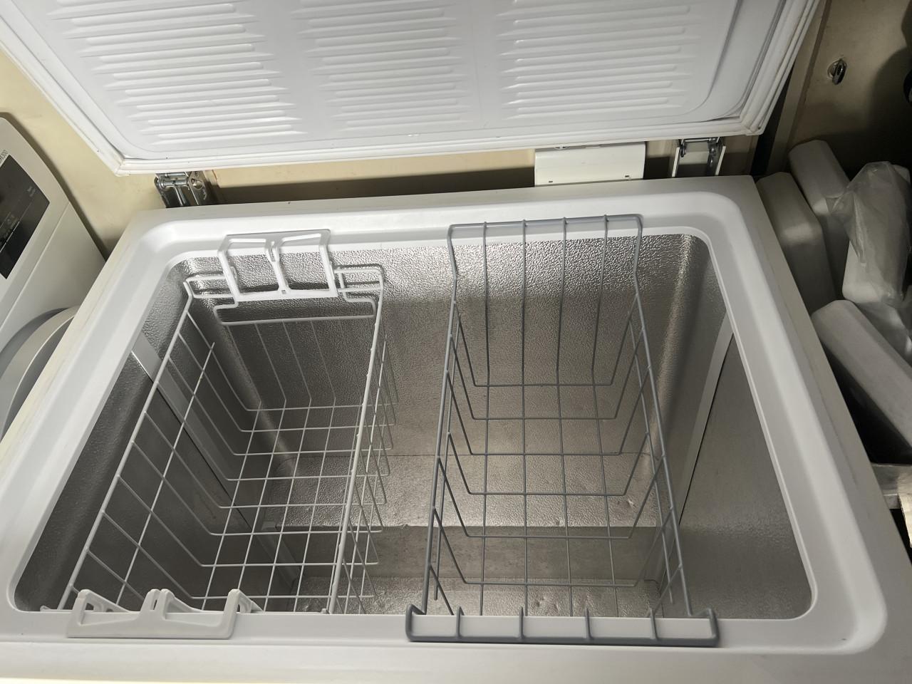 Whirlpool Vrieskist /vriezer als nieuw 207 liter energieklasse A+