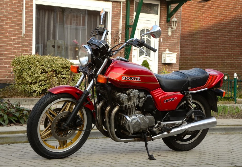 Cb 750 1978   type bol d'or    slechts  17500km