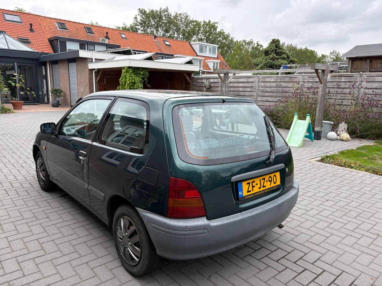 Toyota Starlet 1999