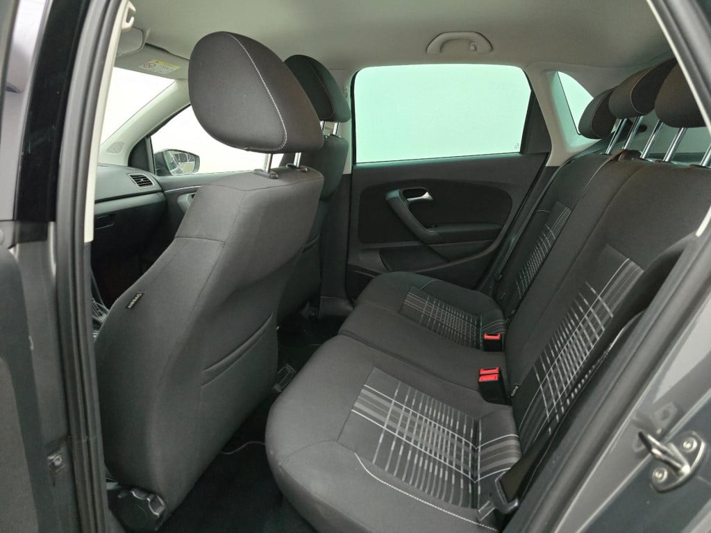 Volkswagen Polo occasion 1.2 tsi highline automaat met trekhaak en cruiseco