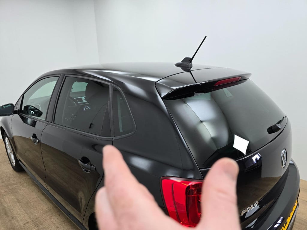 Volkswagen Polo occasion 1.2 tsi highline met parkeersensoren en 5 deurs zw