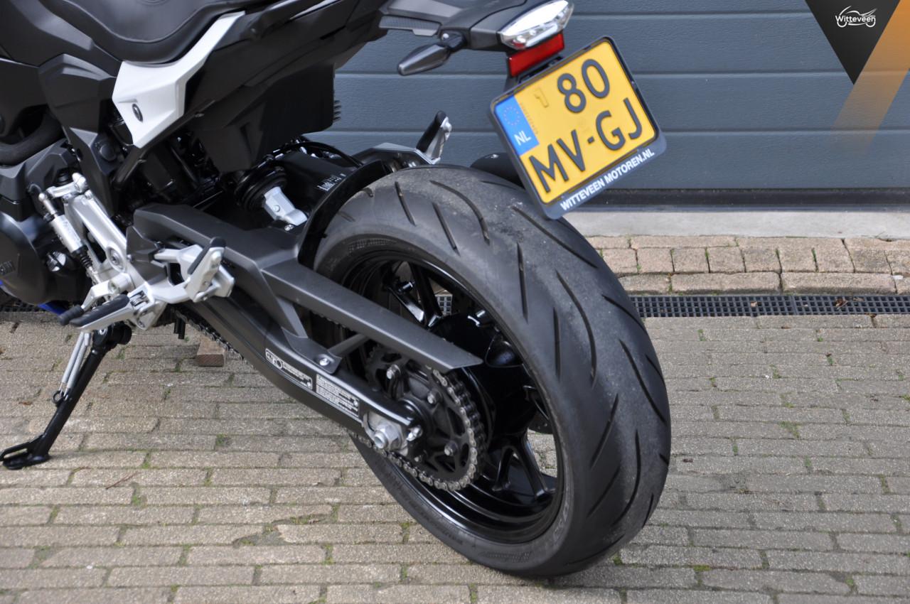 BMW F900R 2024 5500km!