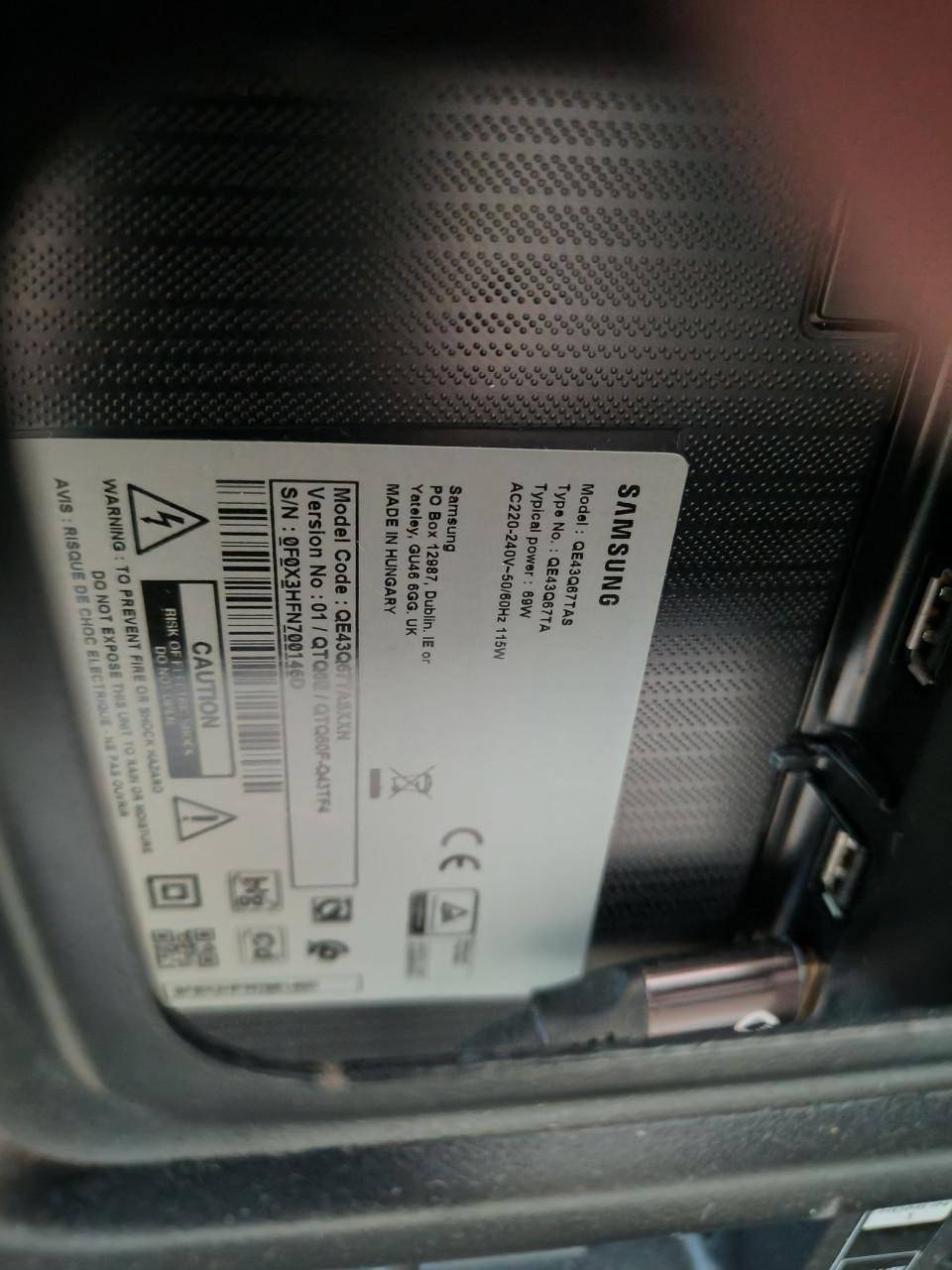 Samsung QLED 4K 43 inch smart tv