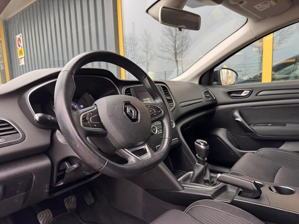 Renault Megane 1.2 tce limited | bovag garantie