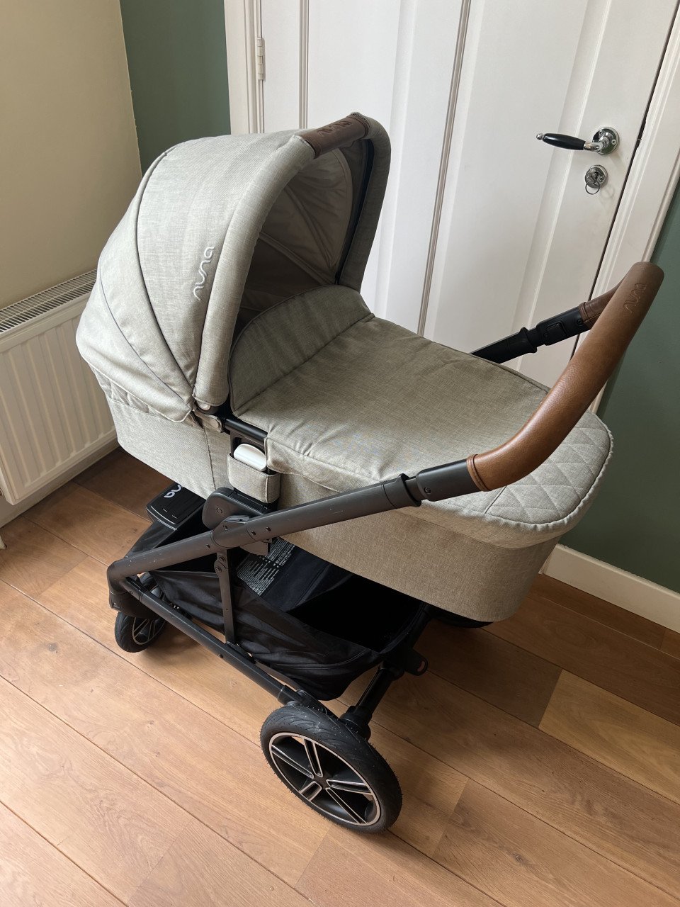 Nuna Mixx Next 2-in-1 + Maxi Cosi Pebble + Familyfix 360 base