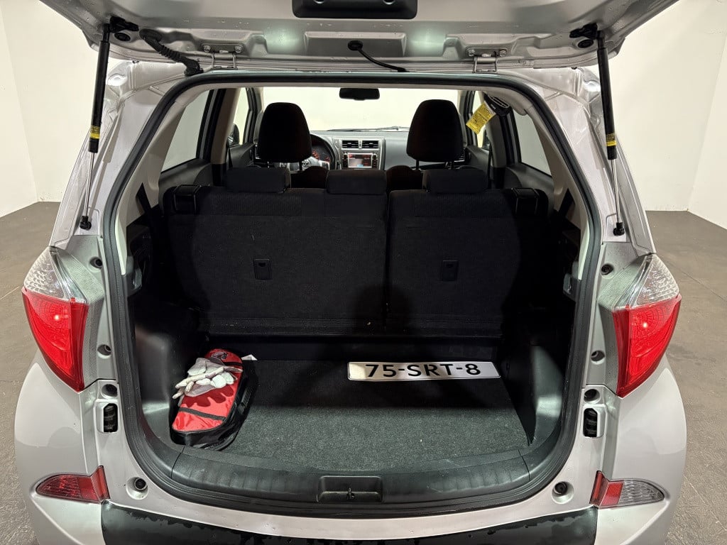 Toyota Verso-s 1.3 vvt-i dynamic