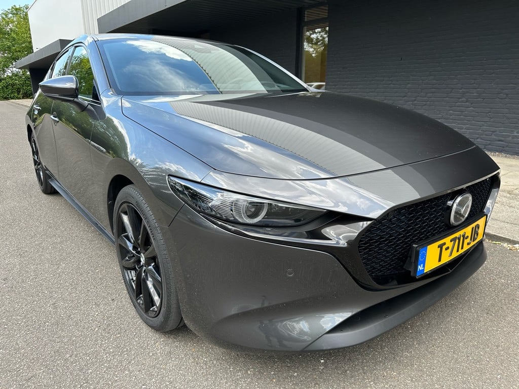 Mazda 3 2.0 sa-x luxury // homura uitvoering // 180pk versie //