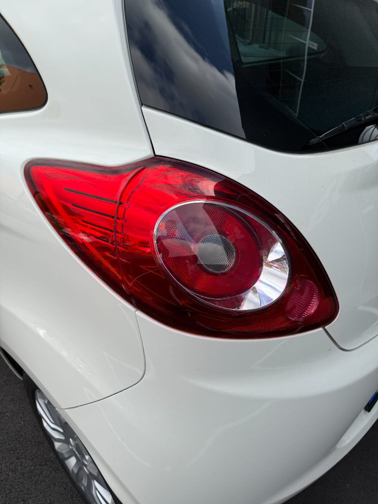 Ford KA 1.2 - titanium - airco