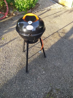 """"MOOIE  GASBARBECUE  VESCHILLEND IN GEBRUIK""""