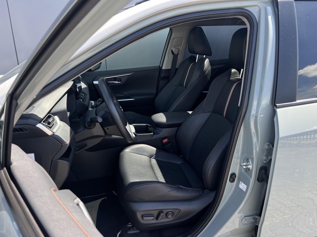 Toyota Rav4 2.5 hybrid awd adventure | innovation pack | full option