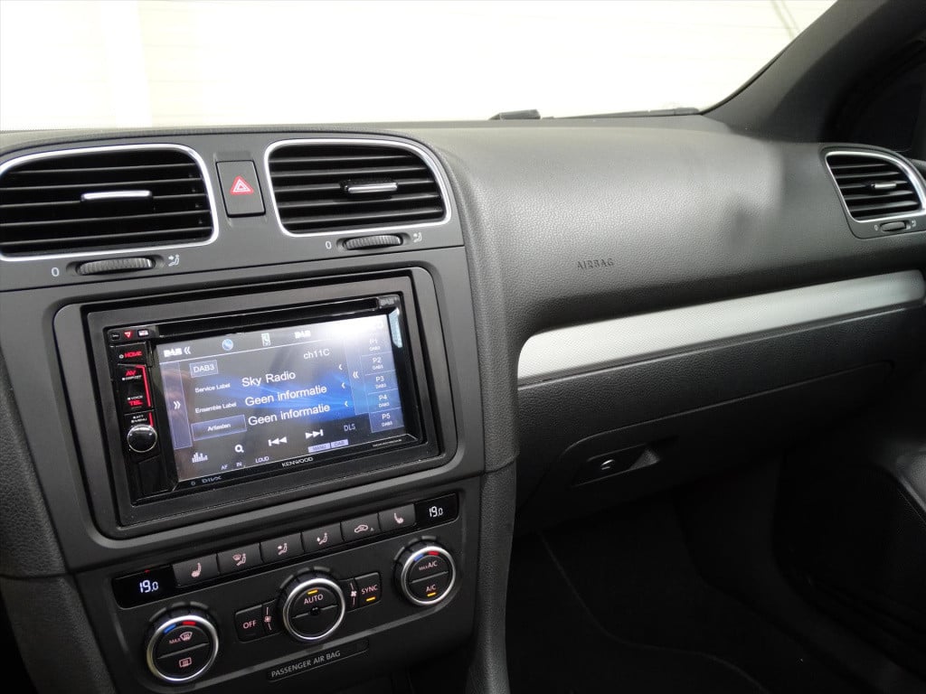 Volkswagen Golf cabrio life 1.2 tsi 105pk