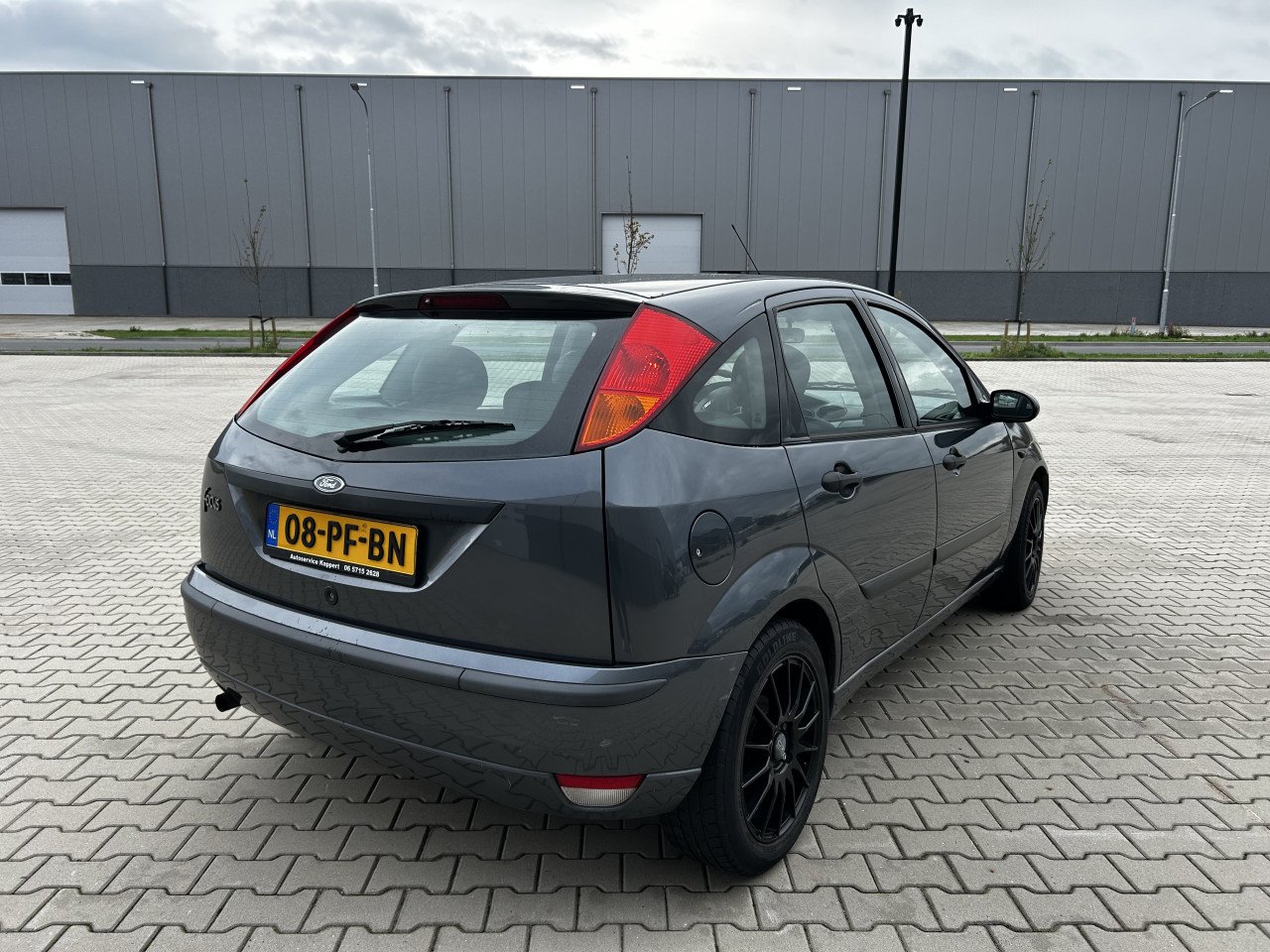 Ford Focus 1.6-16V Ambiente/INRUILKOOPJE/AIRCO